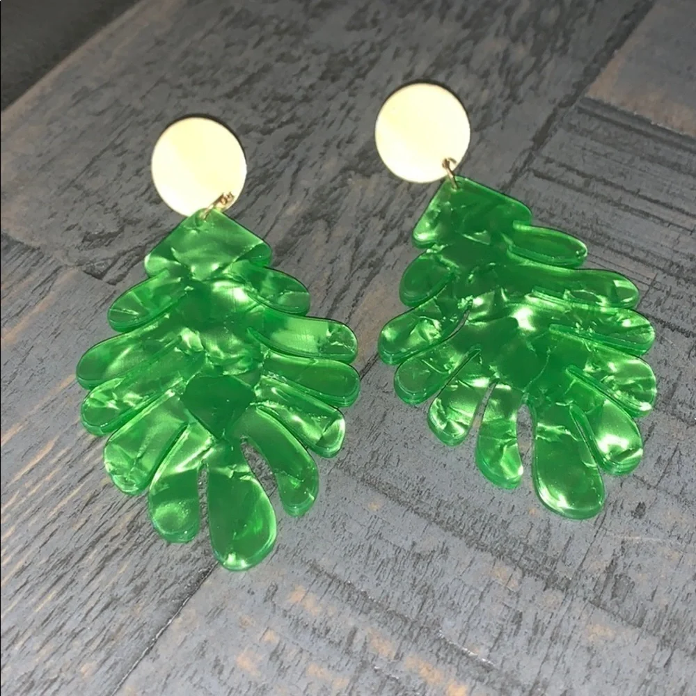 Green Acrylic Monstera Leaf Drop Earrings Gold Tone Tropical Botanical Statement